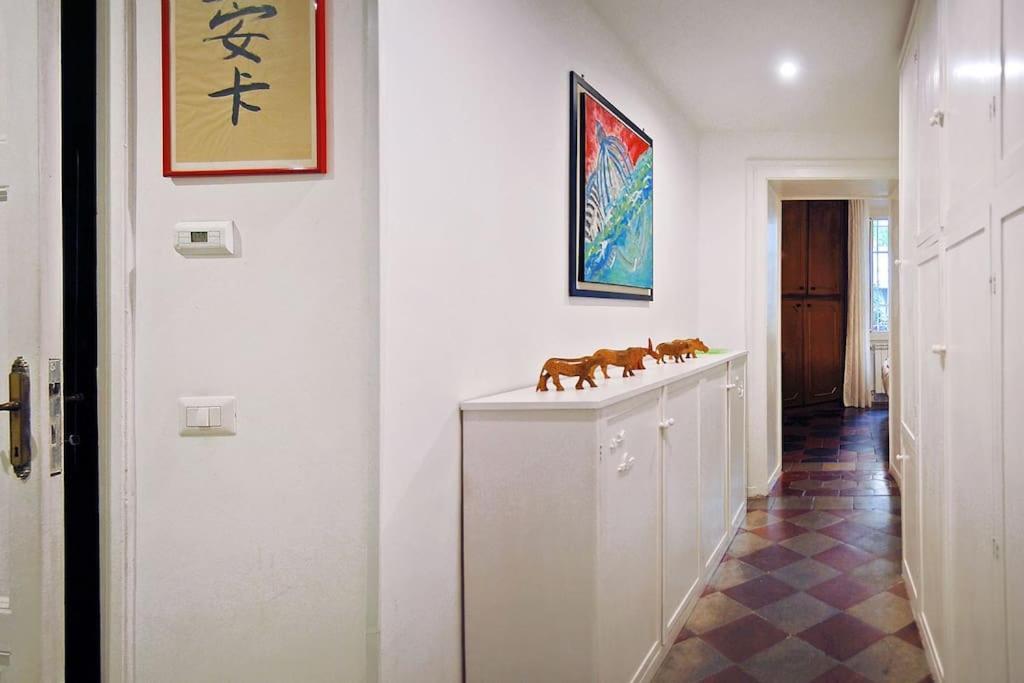 Near Colosseum By Varental 2br + 1sb Appartamento